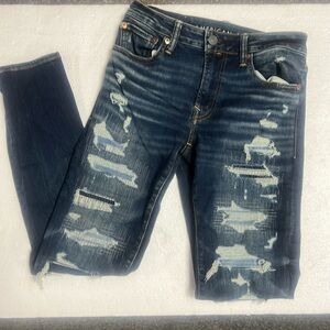 American Eagle Airflex 28x30 destroyed skinny jeans